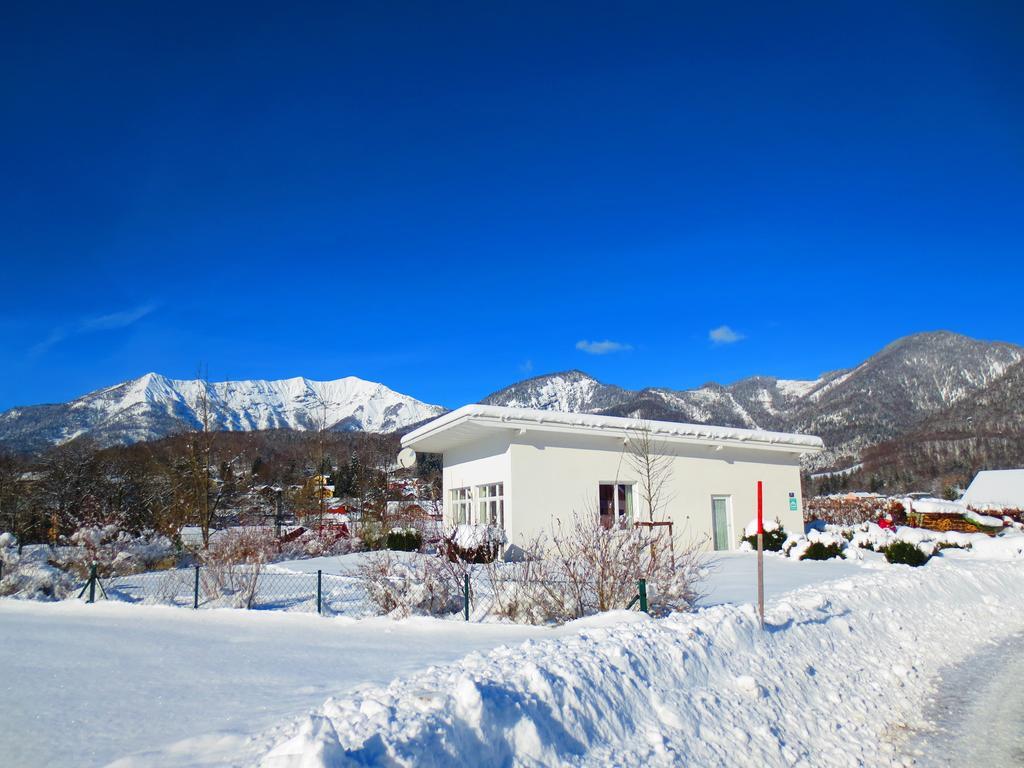 Flores, Ferienhaus Oder Doppelzimmer, Im Gruenen, 5 Gehminuten Ins Zentrum, Parkplatz, Zero Emissions Bad Ischl Exterior foto