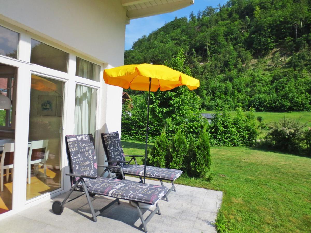 Flores, Ferienhaus Oder Doppelzimmer, Im Gruenen, 5 Gehminuten Ins Zentrum, Parkplatz, Zero Emissions Bad Ischl Exterior foto